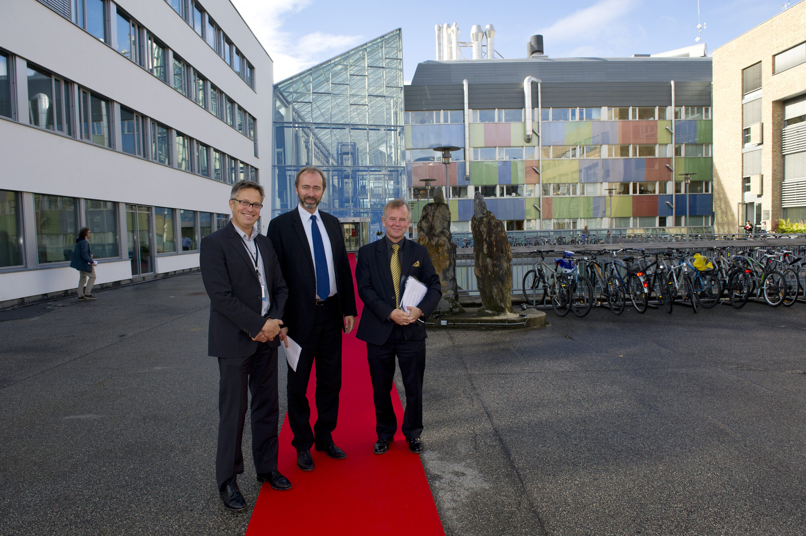Picture: Oslo Innovation Center's CEO Karl-Christian Agerup (left) with Norwegian minister of trade and industry Trond Giske and Ole Petter Ottersen, head of the University of Oslo. Photo: Gorm K. Gaare.
