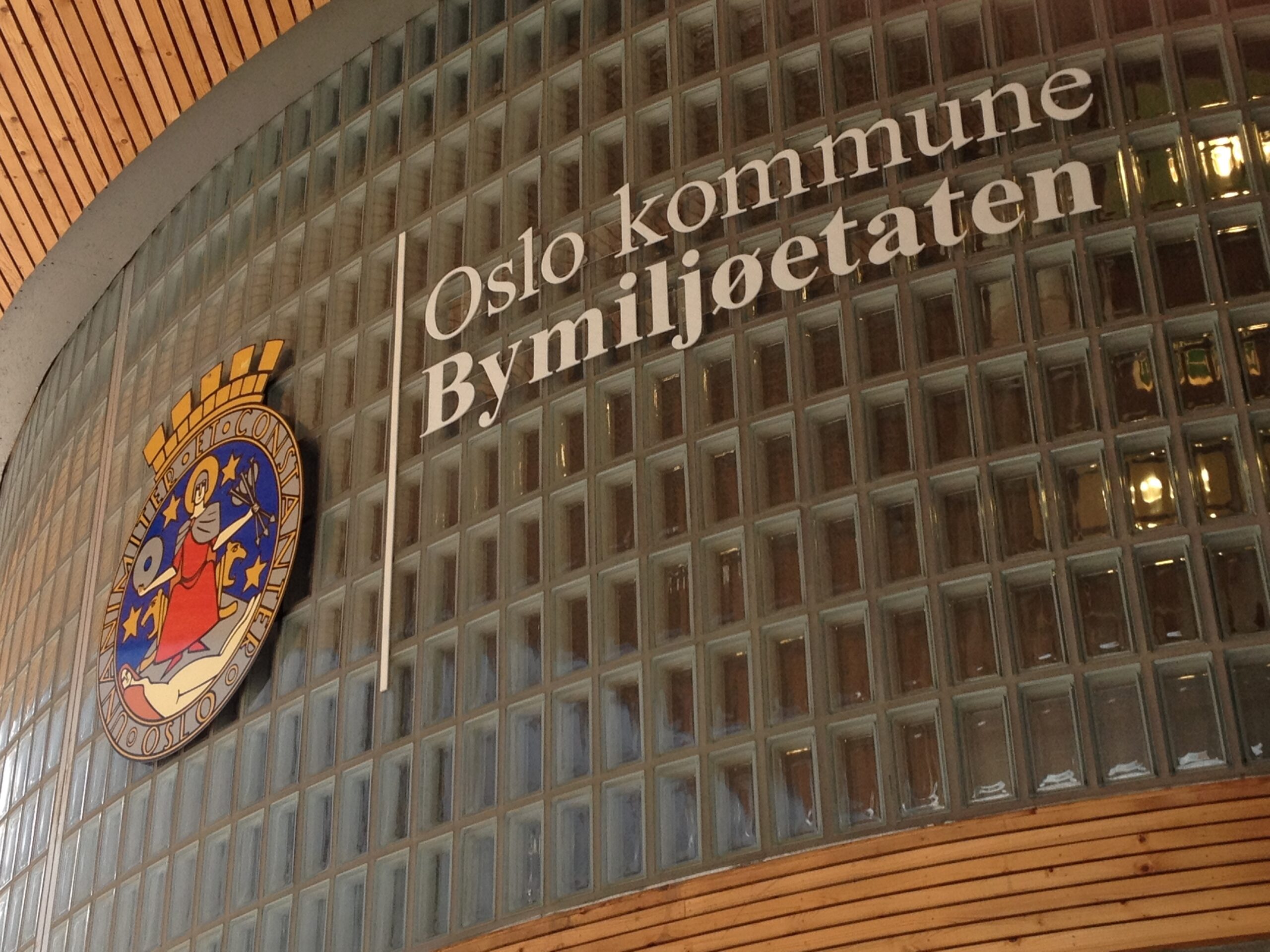 Oslo kommunes Bymiljøetat har sine lokaler på Grønland i Oslo. Her har det nå blitt avgjort hvilket entreprenørselskap som skal utføre lysløypebyggingen rundt Sognsvann i høst.