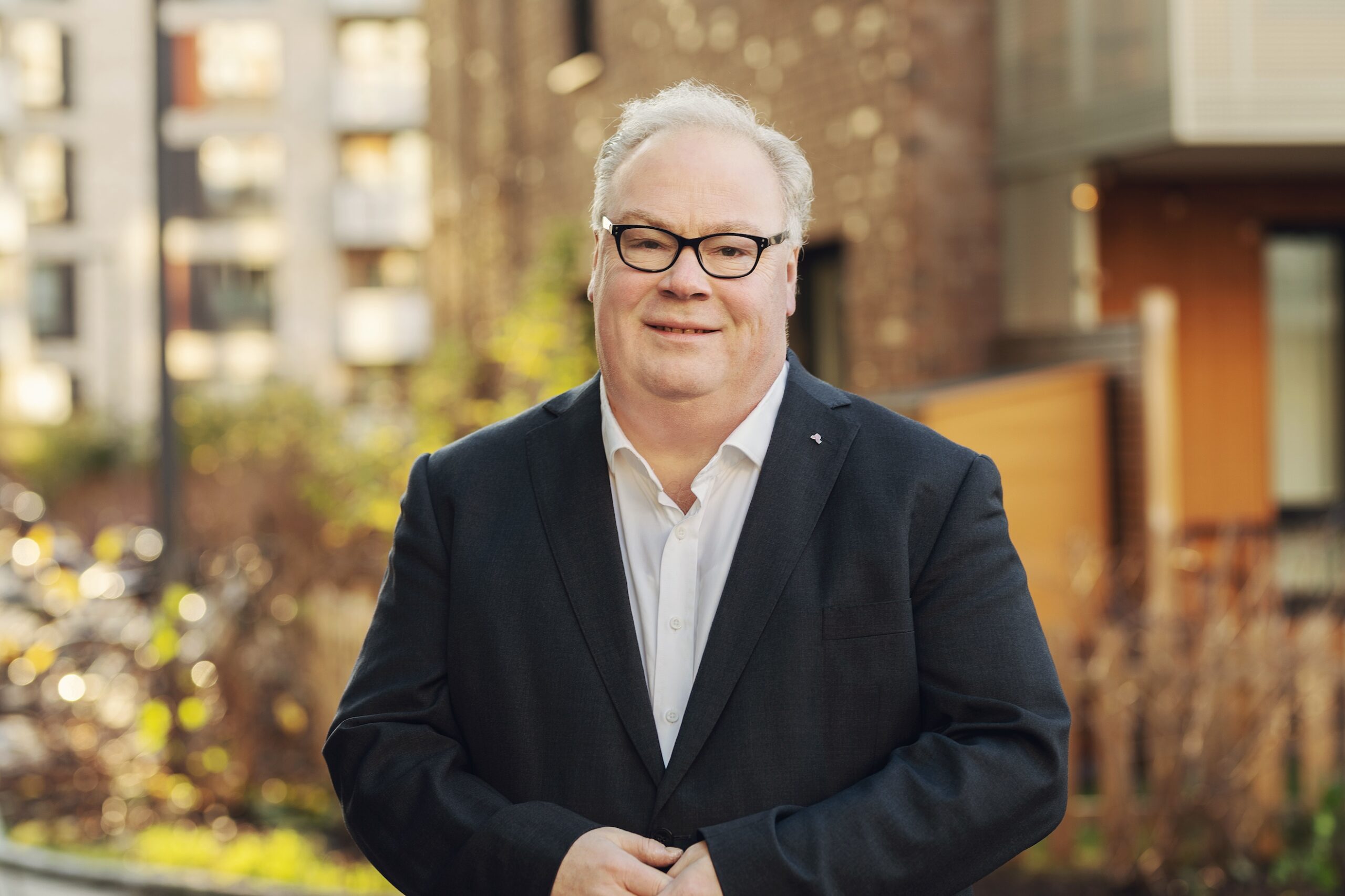 Direktør i NBBL, Bård Folke Fredriksen, meiner vi ikkje er rigga for eldrebølgja og at det snarast må byggjast fleire bustader som er tilpassa denne gruppa. Foto: Nadia Frantsen.