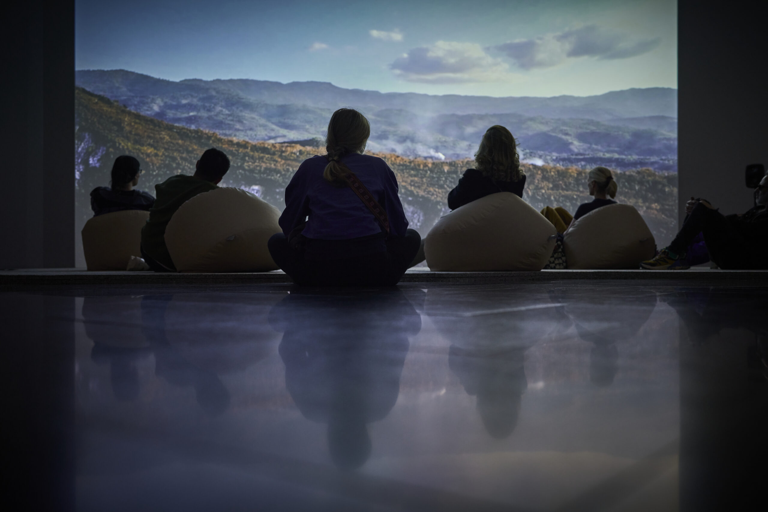 Corpus Infinitum, en serie filminstallasjoner som spekulerer rundt hva som ville skjedd med mennesket dersom det ble uttrykt gjennom de fire elementene – vann, jord, ild og luft.