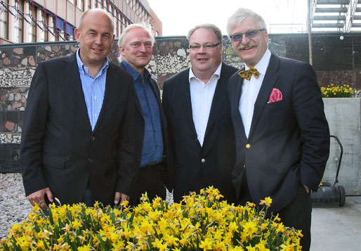 Sentrale aktører i den nye felles næringsforeningen omkranser byråd for byutvikling, Bård Folke Fredriksen på Økern. Fra venstre administrerende direktør Asgeir Solheim i Fabritius-gruppen, daglig leder Ola Bettum i In/By AS, byråd Bård Folke Fredriksen (H) og senterdirektør Hans Georg Helberg, Aspelin Ramm. Foto: Magne Otterdal