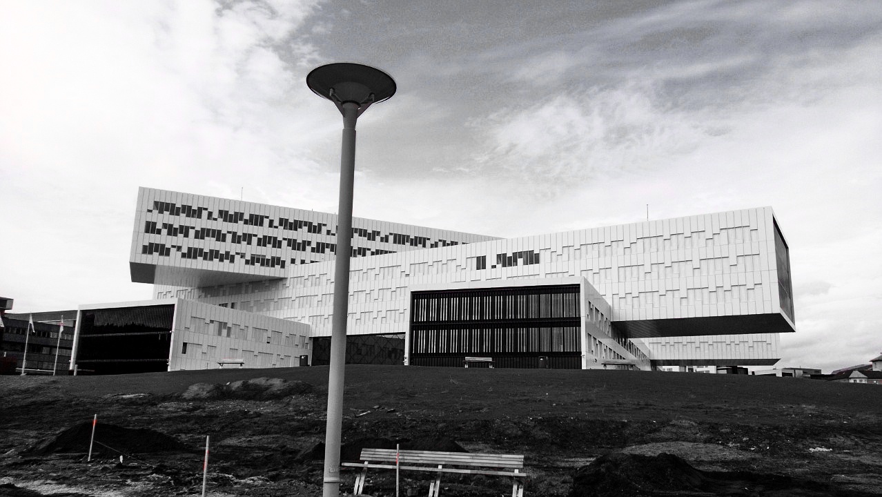 Statoil’s Oslo Headquarter at Fornebu is a visible reminder of the oil giant’s economical impact on the Oslo Region. Photo: Magne Otterdal