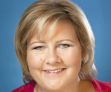 Penger på børs. Høyres stortingsgruppe ledet av Erna Solberg har aksjer, aksjefond, obligasjoner og eiendom med en markedsverdi på 19,7 millioner kroner. Foto: Stortinget.