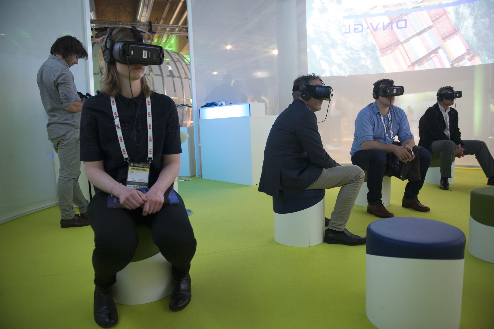 Virtual reality er blitt en realitet for verdens skipsfartnæring på stormønstringen Nor-Shipping.