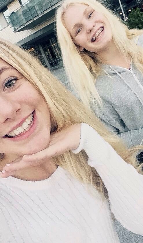 Helle Lerdal (tv) og Christiane Stormo Tonheim ble avvist av vekterne ved Oslo S da de utførte operasjon dagsverk.