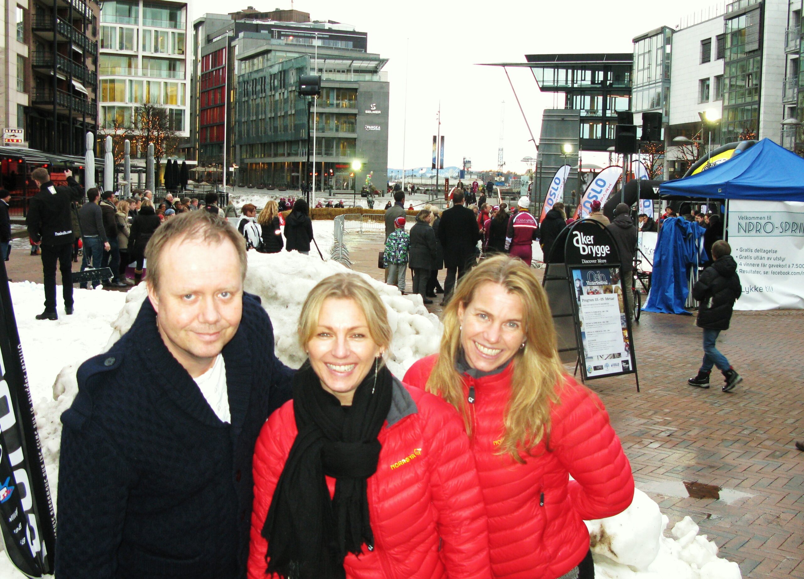 Senterdirektør Tomas Oberg (tv) fyller vinterkalenderen på Aker Brygge med stadig nye festivaler, hjulpet av konseptutviklerne i Tyria - Hege K.V. Bækkelund (i midten) og Jorun Ruud.