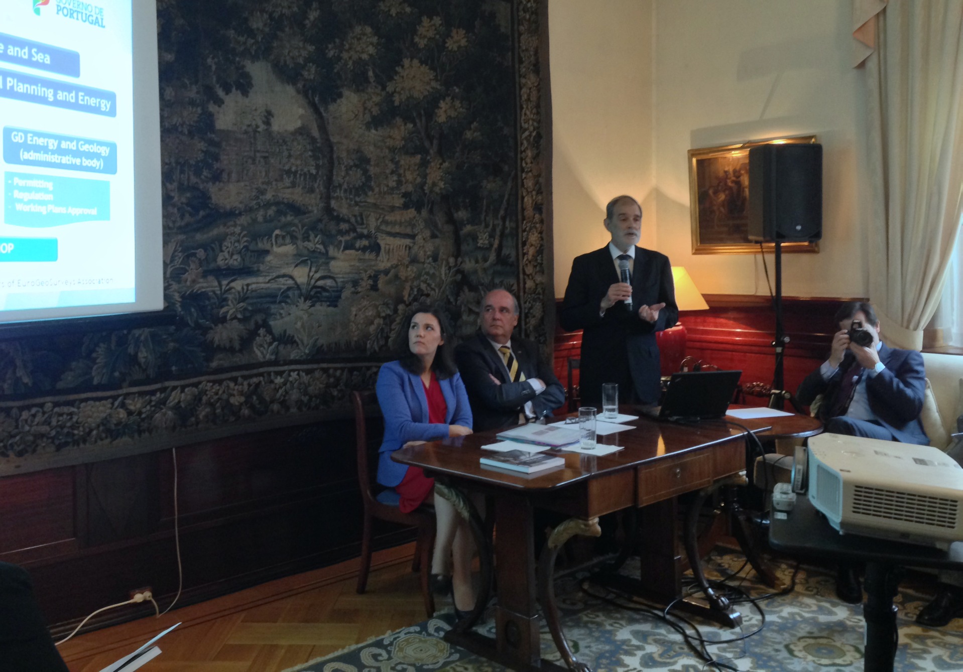 Minister of Agriculture and Fisheries, Assunção Christa, and Secretary of State of the Sea, Manuel Pinto de Abreu, on a ocean strategy roadshow, starting in Oslo. Photo: Dag Yngland