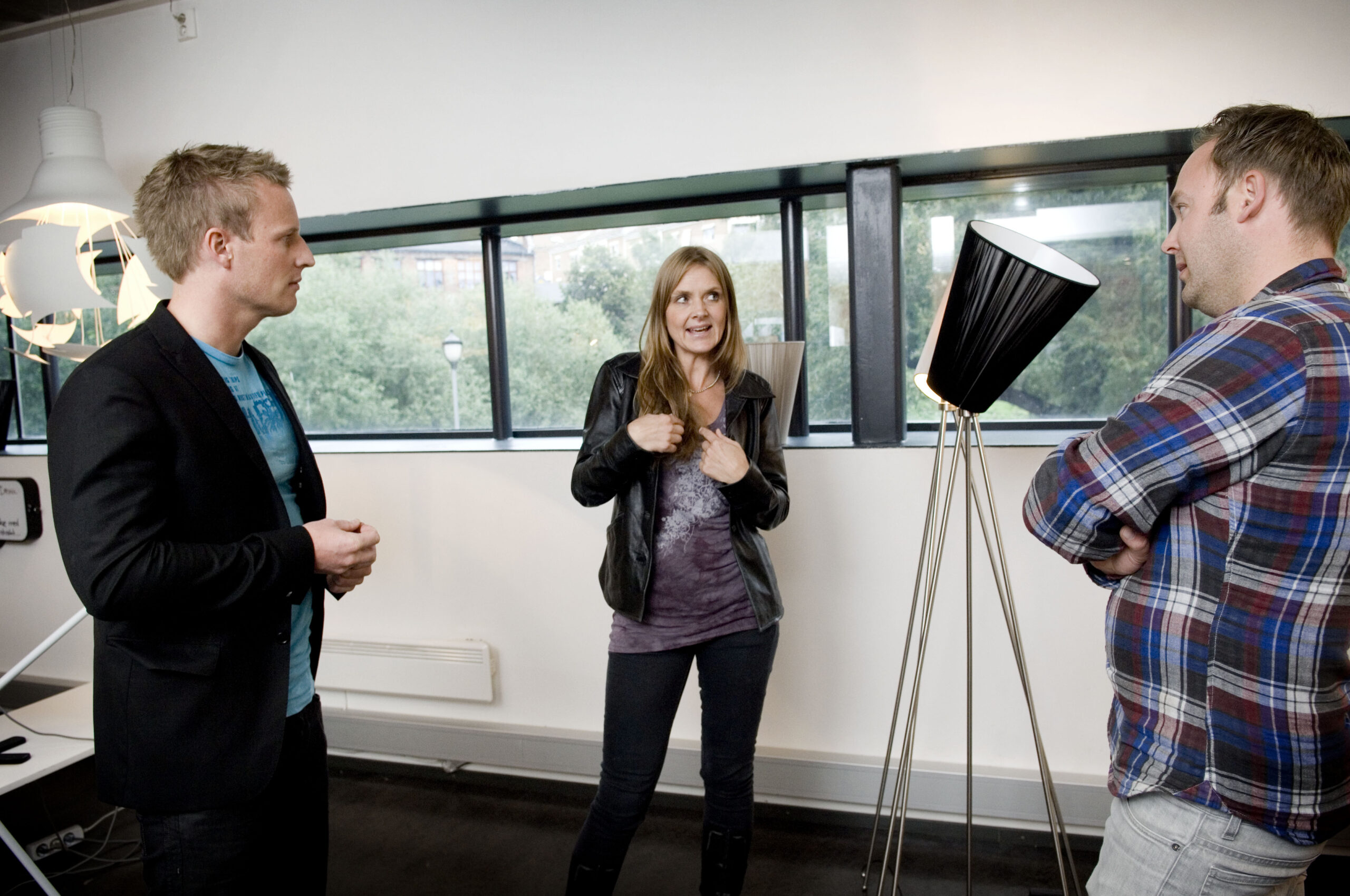 - For å fremstå troverdig i sosiale medier, krever det engasjement og tilstedeværelse, er et av ekspertrådene fra Henriette Hedløv (i midten) til Henning Meier (t.v.) og Ove Rogne (t.h.) I Northern Lighting. Foto: Gorm K. Gaare