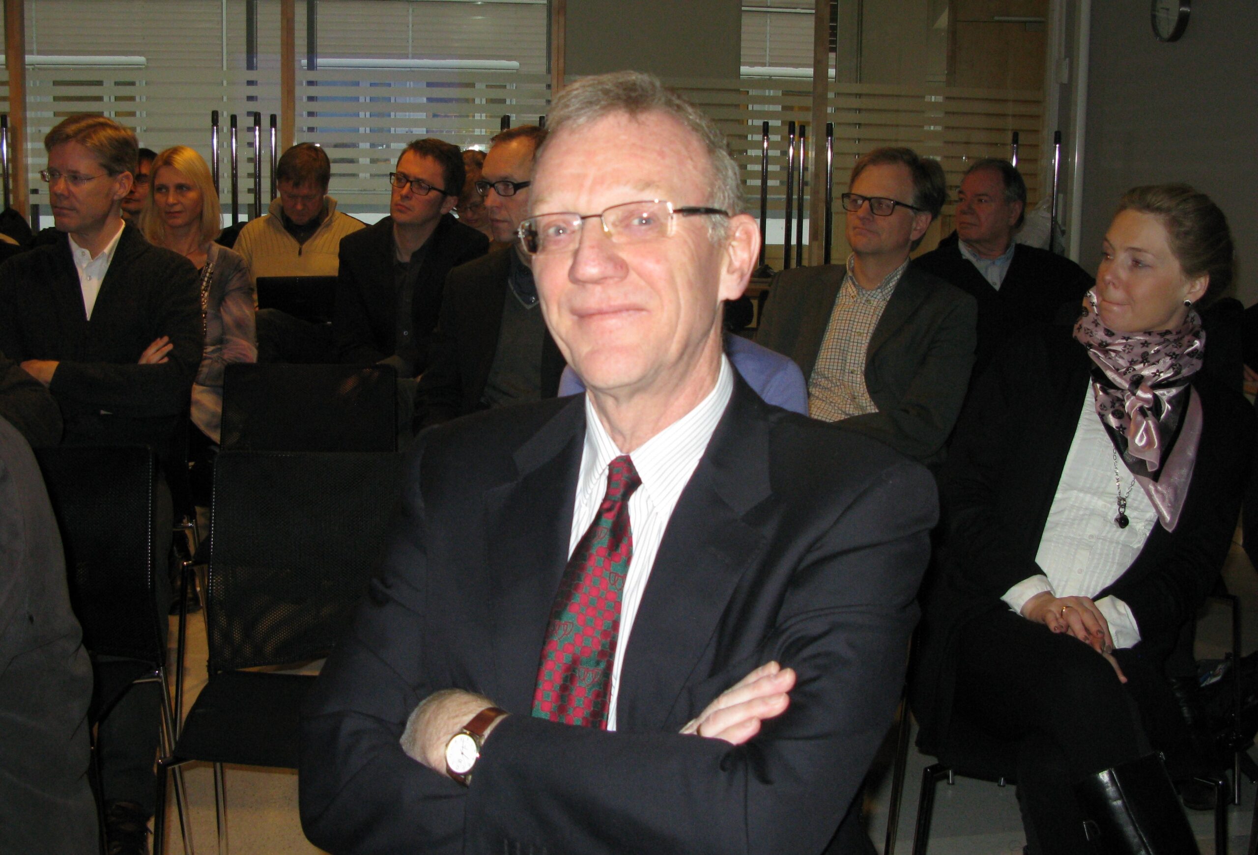 Farmasigiganten Roche selger hjertetester for rundt en milliard kroner per år, basert på oppfinnelsen signert professor dr. med. Christian Hall.
