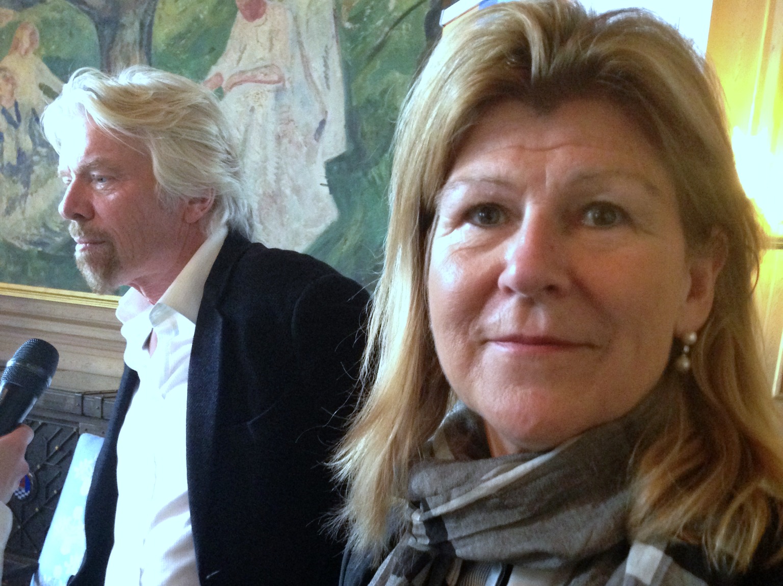 Selfie med Branson i Oslo Råhus - 20 år etter vårt første møte i London. Foto: Cathrine Barth