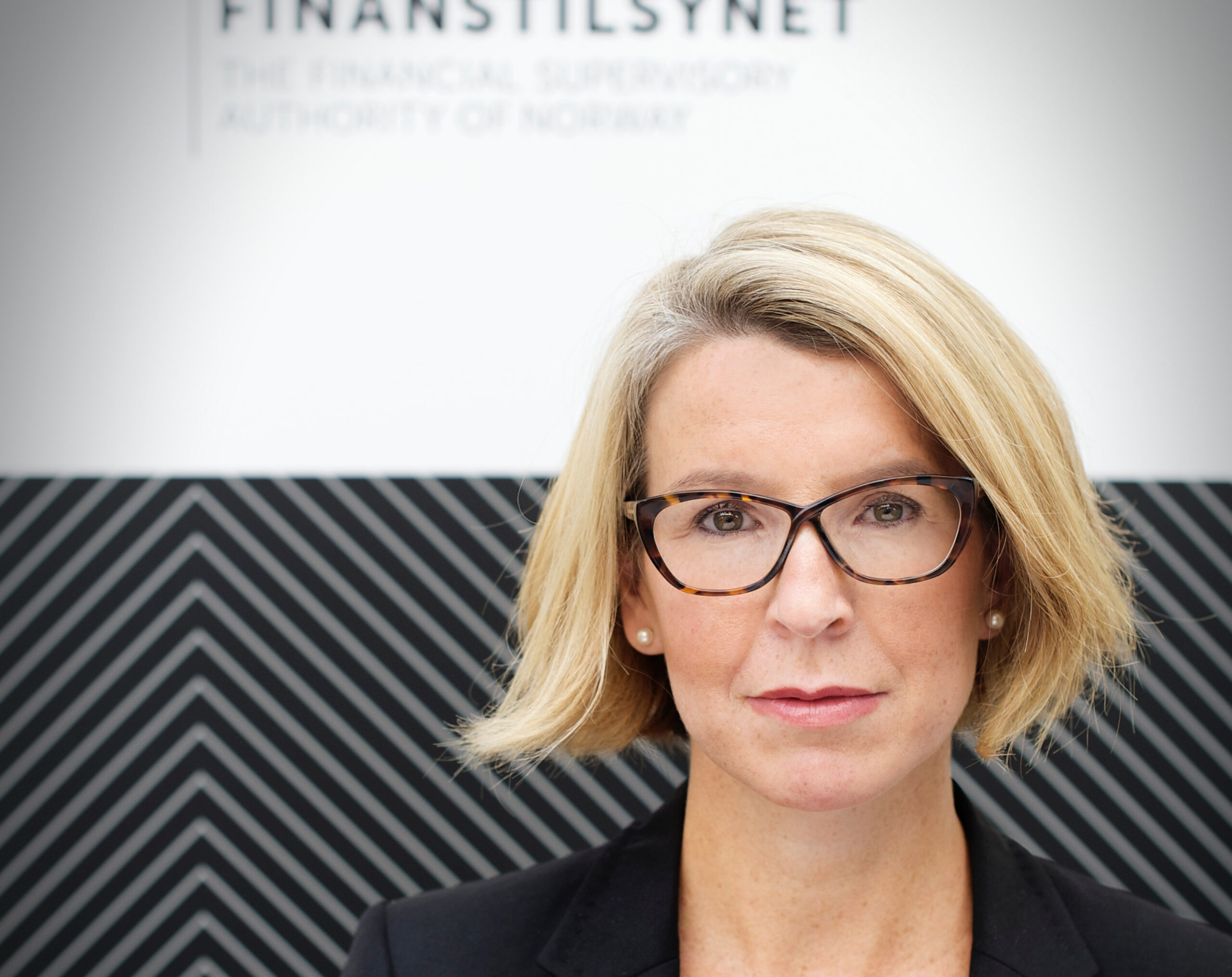 Marte Voie Opland i Finanstilsynet ser på mulighetene for å ta i bruk kunstig intelligens i jakten på hvitvasking. Foto: Finanstilsynet.